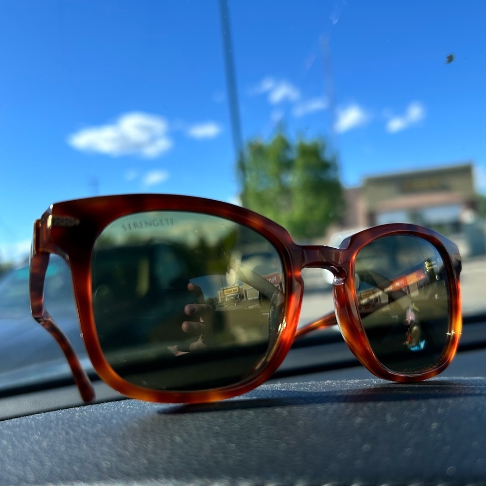 Serengeti Unisex Sunglasses (Ethan)
